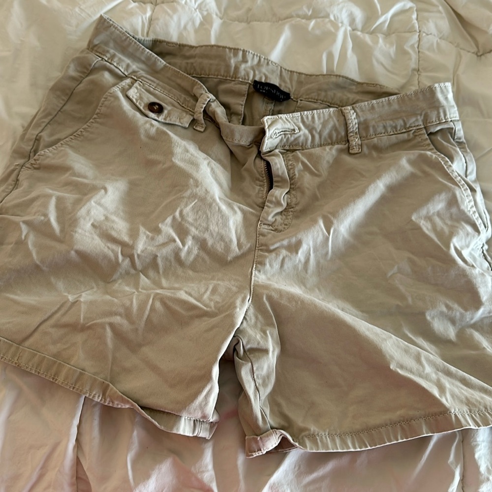 Beige shorts